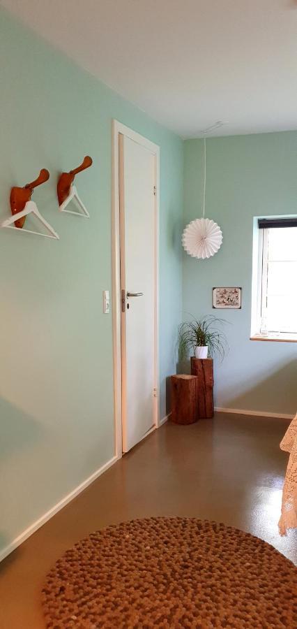 Bed and Breakfast Hos Molsgaarden Knebel Exterior foto